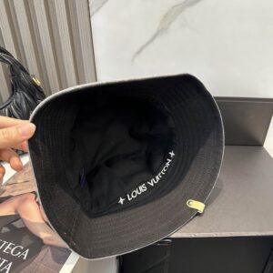 LV hat dx (624) 3565994