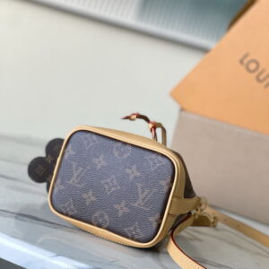 New Collection LV Bag 2690 3 NanoNoe M26623 13x16x10cm gf4 2010993