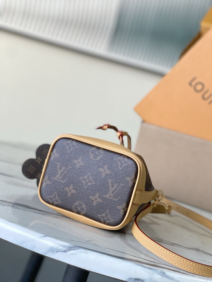 New Collection LV Bag 2690 New Collection LV Bag 2690