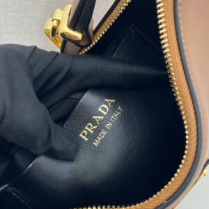 New Collection Prada Bag 310 6 Prada 1BC194 22 5x18 5x6 5cm AP10 2008970