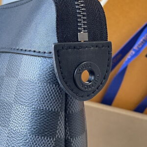 Voyage M82543 30x21x7 5cm ss27 2010291