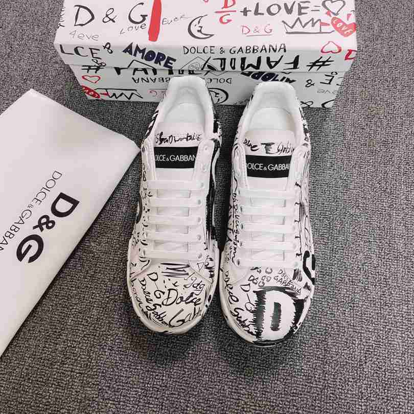 New Collection Dolce&Gabbana Sneakers 056 New Collection Dolce&Gabbana Sneakers 056