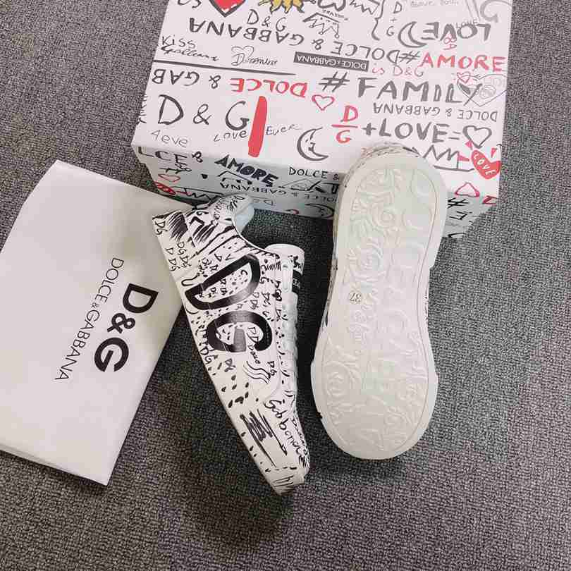 New Collection Dolce&Gabbana Sneakers 056 New Collection Dolce&Gabbana Sneakers 056