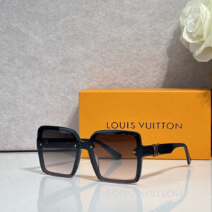 New Collection LV Glasses 377