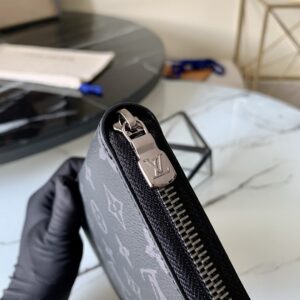 8c331092