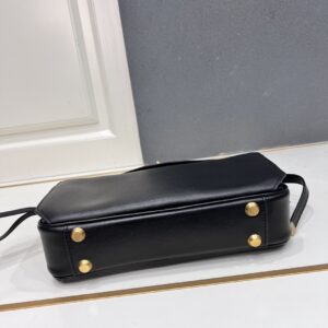 c56fb37f